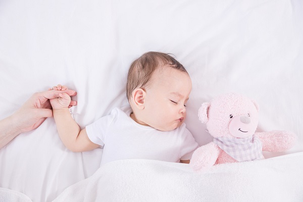 儿童睡觉时咳嗽怎么办 宝宝睡着了咳嗽是怎么回事