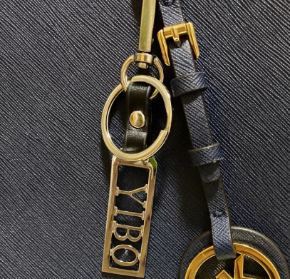 yibo王一博背包上的yibo钥匙扣是什么 王一博钥匙扣在哪买