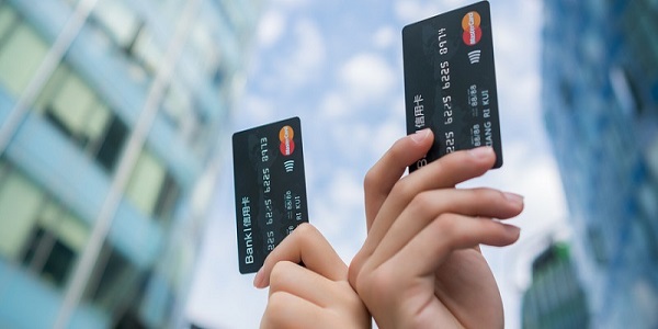 储蓄卡和信用卡有哪些区别呢?一起来看看吧!