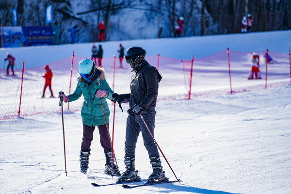 亚布力滑雪场开放时间 哈尔滨亚布力滑雪场门票