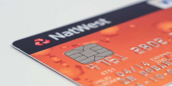 储蓄卡和信用卡的区别 储蓄卡和信用卡有什么不同