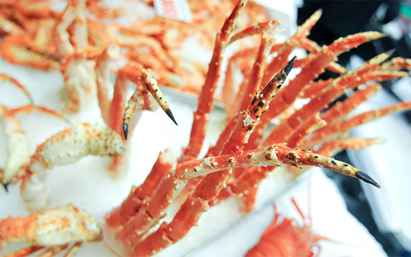 冰箱冻死螃蟹能吃吗 健康吃螃蟹要注意什么
