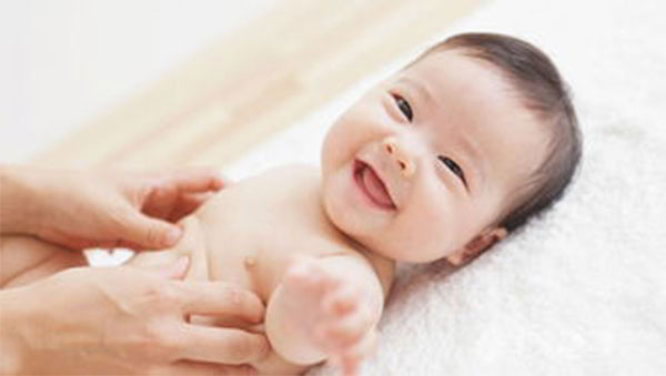 母乳喂养多久最好 宝宝断奶注意什么