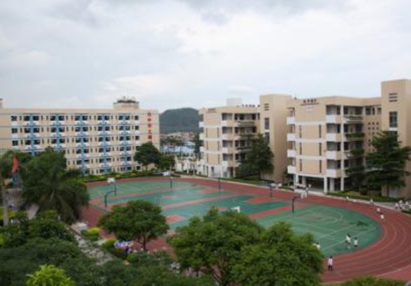 广州市重点中学有哪些  广州有几所重点中学