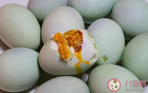 为什么咸鸭蛋的蛋黄会流油而普通鸭蛋不会 蚂蚁庄园4月15日答案