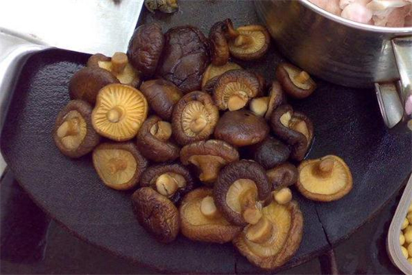 冬菇的做法大全 冬菇有什么功效与作用