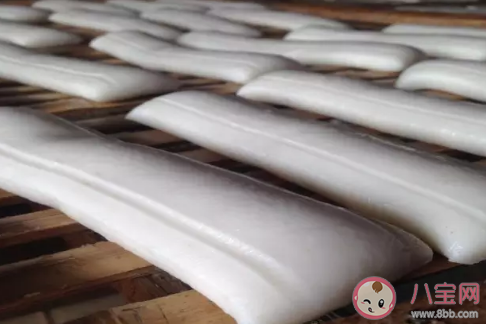 微博热搜红豆脆皮年糕做法大全 年糕的制作过程