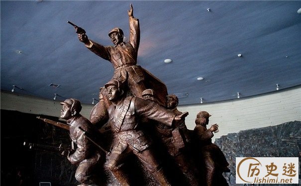 淮海战役纪念雕像