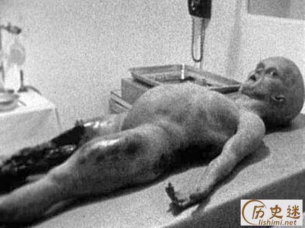 图中是1995年所公开片段中1947年“罗斯韦尔UFO事件”的外星人模样。