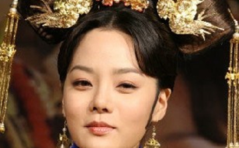 清朝的康熙皇帝妻子是谁?孝诚仁皇后到底是怎么死的